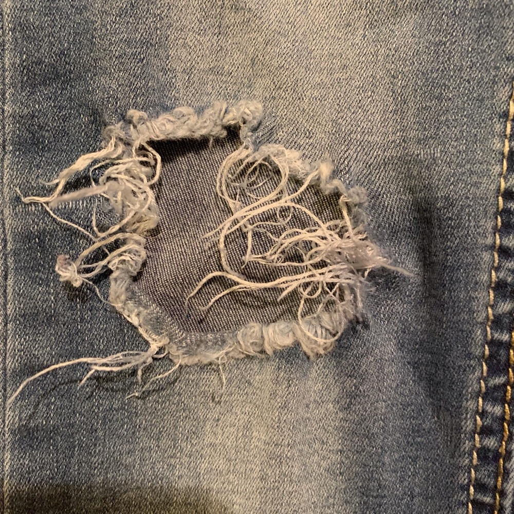 Girls Ripped Jeans - Picture 7 of 8